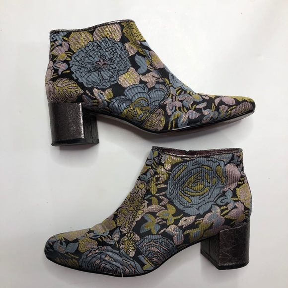 Poetic License Shoes - Poetic License ModCloth Tapestry Booties 8 1/2